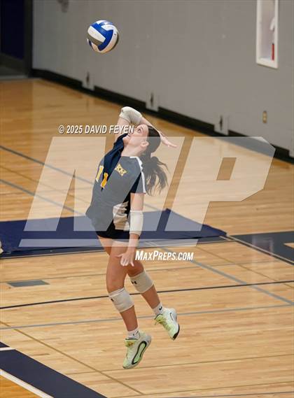 Thumbnail 1 in JV: Arrowhead @ Kettle Moraine photogallery.