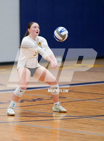 Thumbnail 3 in JV: Arrowhead @ Kettle Moraine photogallery.