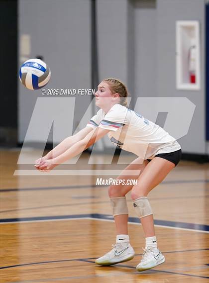 Thumbnail 2 in JV: Arrowhead @ Kettle Moraine photogallery.