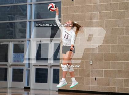Thumbnail 1 in Magnolia @ College Station photogallery.