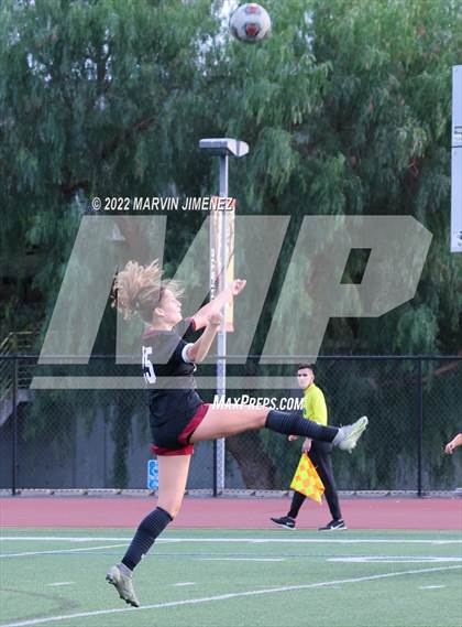Thumbnail 2 in Oaks Christian vs. Citrus Valley photogallery.