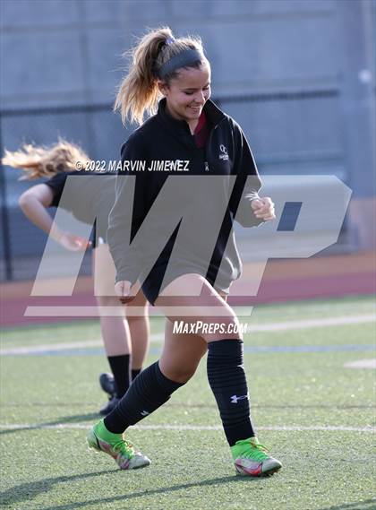 Thumbnail 3 in Oaks Christian vs. Citrus Valley photogallery.