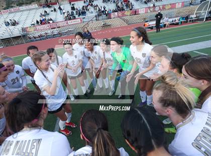 Thumbnail 3 in Oaks Christian vs. Citrus Valley photogallery.