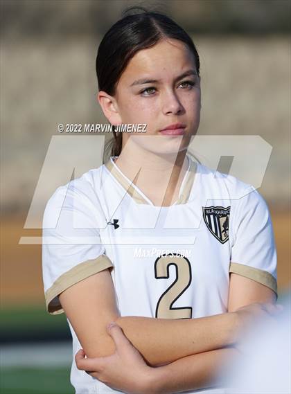 Thumbnail 2 in Oaks Christian vs. Citrus Valley photogallery.