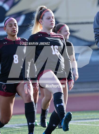 Thumbnail 2 in Oaks Christian vs. Citrus Valley photogallery.