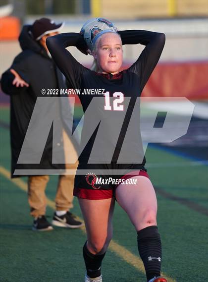 Thumbnail 2 in Oaks Christian vs. Citrus Valley photogallery.