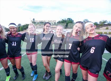 Thumbnail 3 in Oaks Christian vs. Citrus Valley photogallery.
