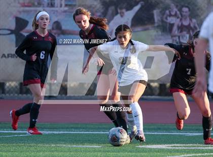 Thumbnail 2 in Oaks Christian vs. Citrus Valley photogallery.