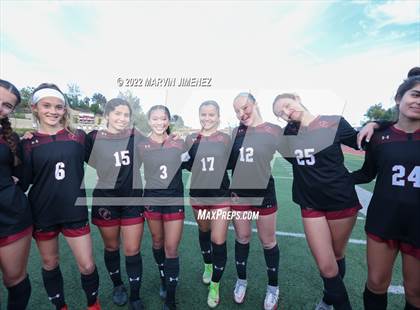 Thumbnail 3 in Oaks Christian vs. Citrus Valley photogallery.