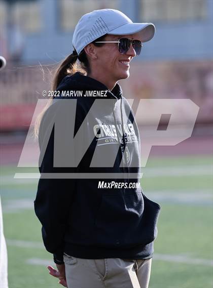 Thumbnail 3 in Oaks Christian vs. Citrus Valley photogallery.