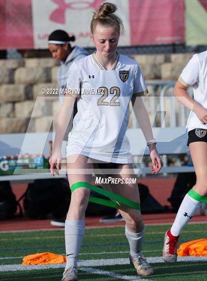 Thumbnail 3 in Oaks Christian vs. Citrus Valley photogallery.