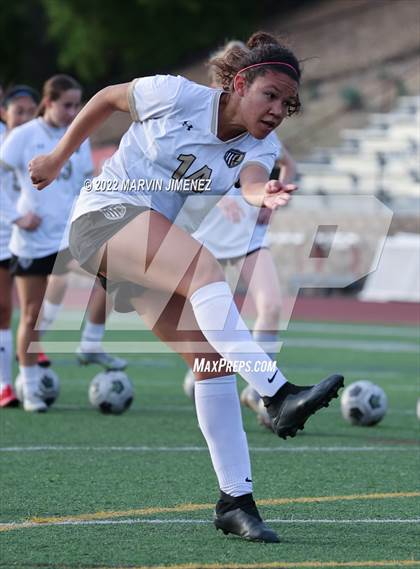 Thumbnail 3 in Oaks Christian vs. Citrus Valley photogallery.