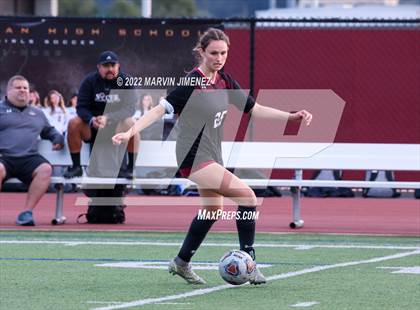 Thumbnail 2 in Oaks Christian vs. Citrus Valley photogallery.
