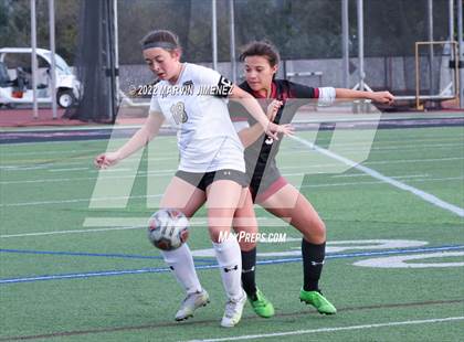 Thumbnail 2 in Oaks Christian vs. Citrus Valley photogallery.