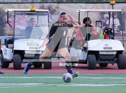 Thumbnail 2 in Oaks Christian vs. Citrus Valley photogallery.