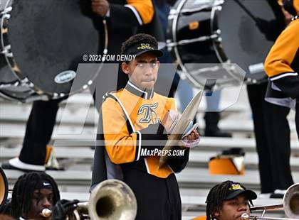 Thumbnail 1 in Fort Bend Marshall vs. Lake Creek (UIL 5A Regional Semifinal) photogallery.