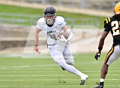 Thumbnail 3 in Fort Bend Marshall vs. Lake Creek (UIL 5A Regional Semifinal) photogallery.