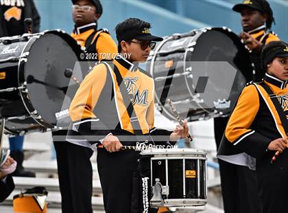 Thumbnail 2 in Fort Bend Marshall vs. Lake Creek (UIL 5A Regional Semifinal) photogallery.