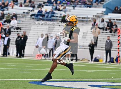 Thumbnail 3 in Fort Bend Marshall vs. Lake Creek (UIL 5A Regional Semifinal) photogallery.