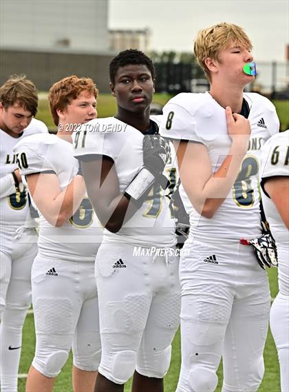 Thumbnail 3 in Fort Bend Marshall vs. Lake Creek (UIL 5A Regional Semifinal) photogallery.
