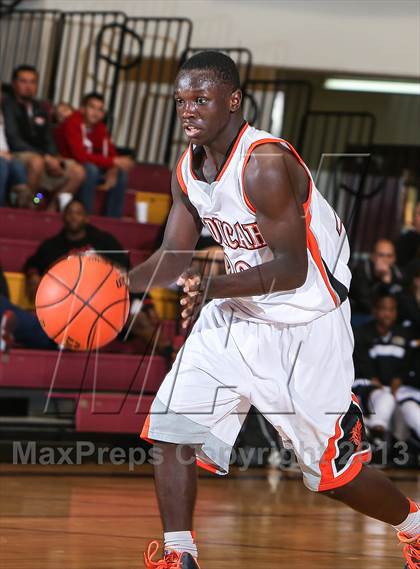 Thumbnail 2 in Holliday vs. Paducah (Fantasy of Lights Tournament) photogallery.