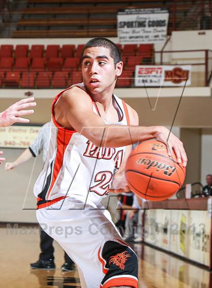 Thumbnail 1 in Holliday vs. Paducah (Fantasy of Lights Tournament) photogallery.