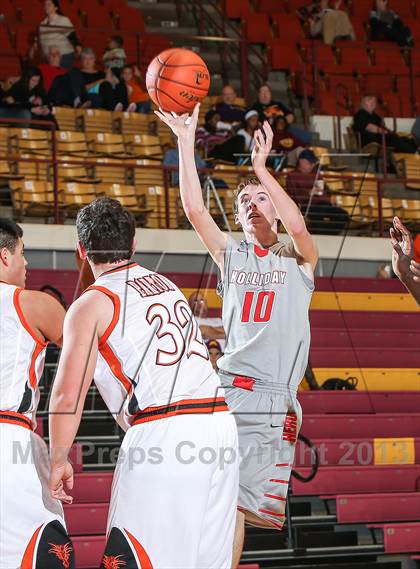Thumbnail 1 in Holliday vs. Paducah (Fantasy of Lights Tournament) photogallery.