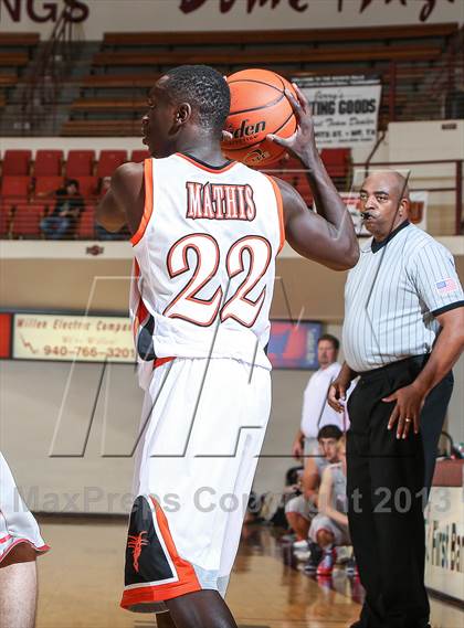 Thumbnail 1 in Holliday vs. Paducah (Fantasy of Lights Tournament) photogallery.