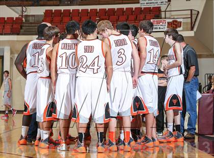 Thumbnail 2 in Holliday vs. Paducah (Fantasy of Lights Tournament) photogallery.