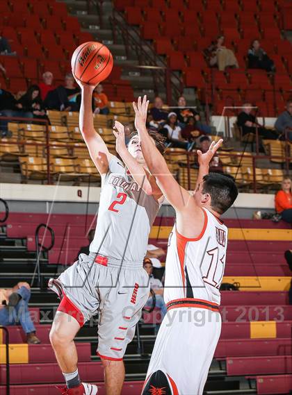 Thumbnail 3 in Holliday vs. Paducah (Fantasy of Lights Tournament) photogallery.