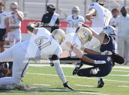 Thumbnail 2 in Desert Vista vs Madison (Honor Bowl) photogallery.