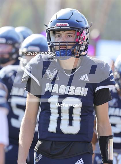 Thumbnail 2 in Desert Vista vs Madison (Honor Bowl) photogallery.