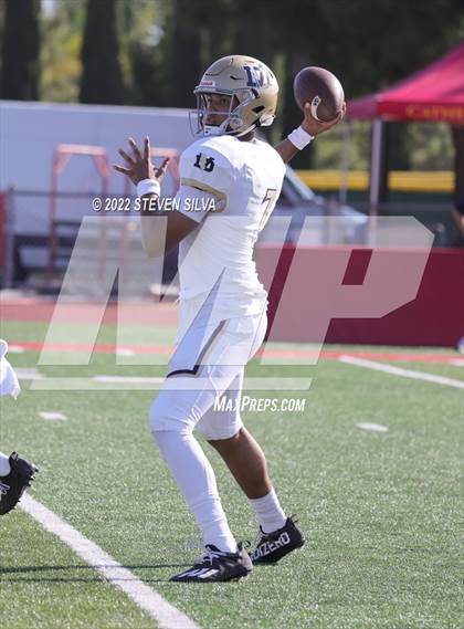 Thumbnail 3 in Desert Vista vs Madison (Honor Bowl) photogallery.