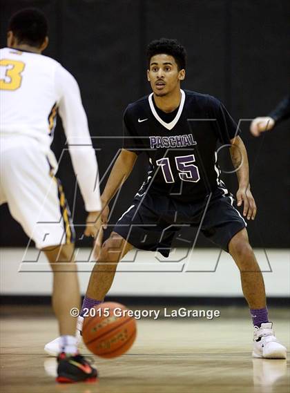 Thumbnail 2 in Paschal vs. McKinney photogallery.