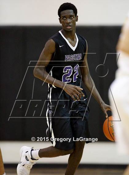 Thumbnail 2 in Paschal vs. McKinney photogallery.