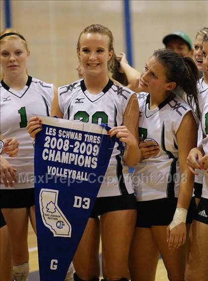 Thumbnail 3 in Oakdale vs. St. Mary's (CIF SJS D3 Final) photogallery.