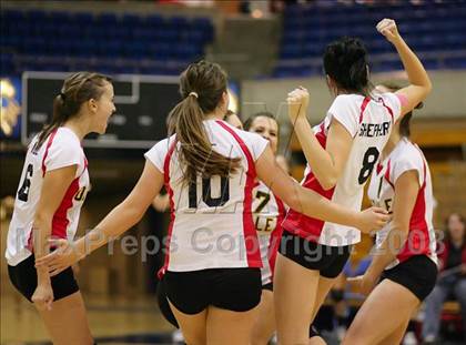 Thumbnail 1 in Oakdale vs. St. Mary's (CIF SJS D3 Final) photogallery.