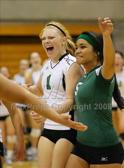 Thumbnail 3 in Oakdale vs. St. Mary's (CIF SJS D3 Final) photogallery.