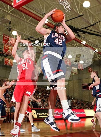 Thumbnail 2 in Lake Oswego @ Mater Dei (Nike Extravaganza)  photogallery.