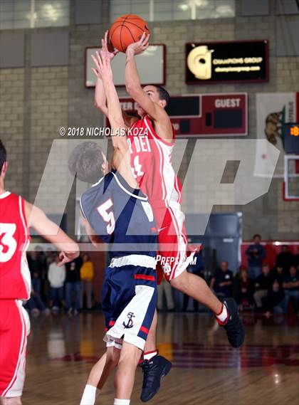 Thumbnail 3 in Lake Oswego @ Mater Dei (Nike Extravaganza)  photogallery.