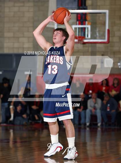 Thumbnail 1 in Lake Oswego @ Mater Dei (Nike Extravaganza)  photogallery.