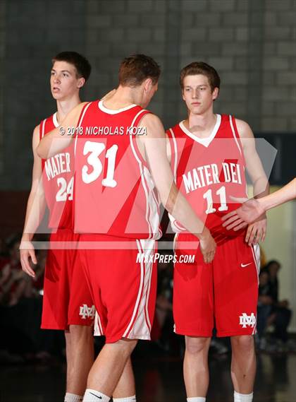 Thumbnail 1 in Lake Oswego @ Mater Dei (Nike Extravaganza)  photogallery.