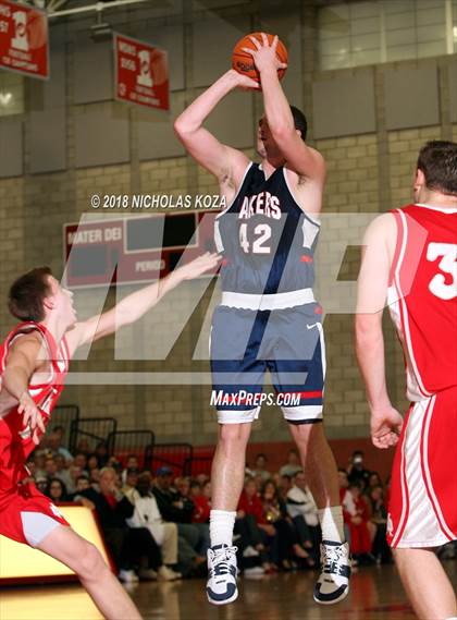 Thumbnail 1 in Lake Oswego @ Mater Dei (Nike Extravaganza)  photogallery.