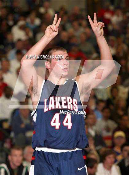 Thumbnail 1 in Lake Oswego @ Mater Dei (Nike Extravaganza)  photogallery.