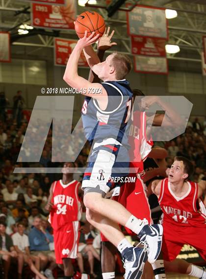 Thumbnail 1 in Lake Oswego @ Mater Dei (Nike Extravaganza)  photogallery.