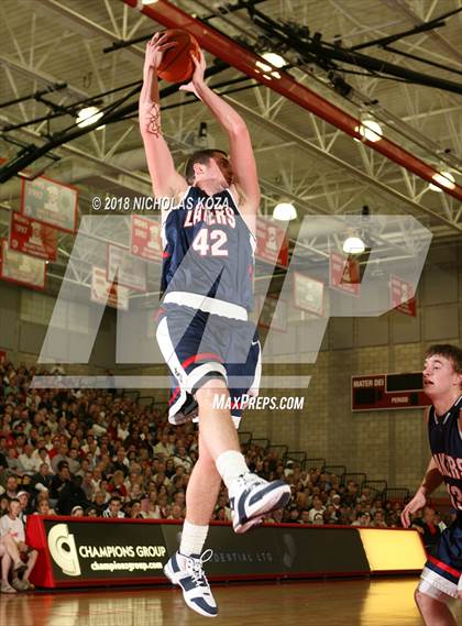 Thumbnail 2 in Lake Oswego @ Mater Dei (Nike Extravaganza)  photogallery.