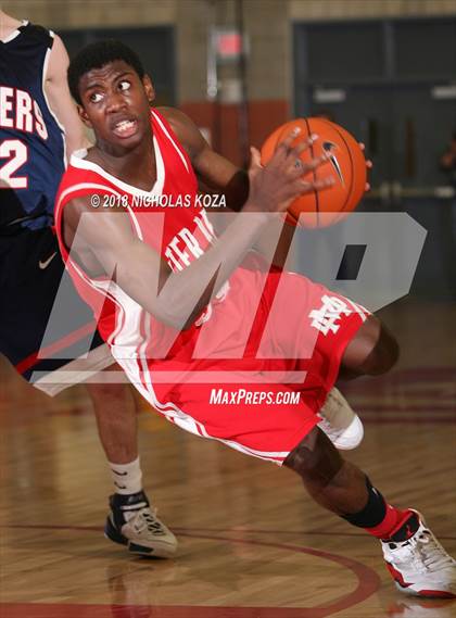 Thumbnail 3 in Lake Oswego @ Mater Dei (Nike Extravaganza)  photogallery.