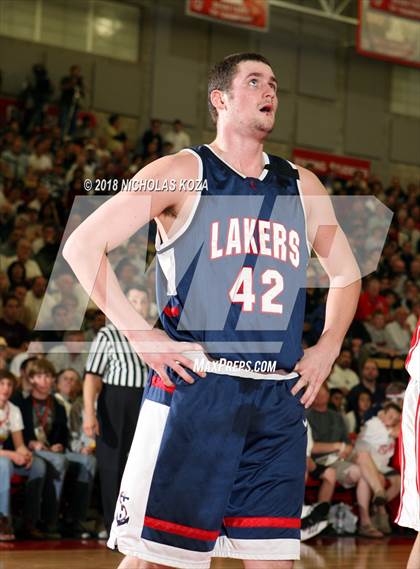 Thumbnail 1 in Lake Oswego @ Mater Dei (Nike Extravaganza)  photogallery.