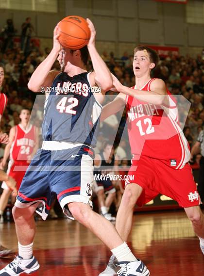 Thumbnail 1 in Lake Oswego @ Mater Dei (Nike Extravaganza)  photogallery.