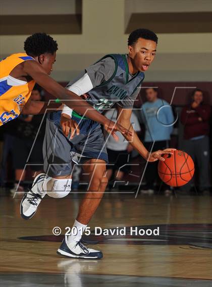 Thumbnail 2 in King vs. Chino Hills (MaxPreps Holiday Classic) photogallery.